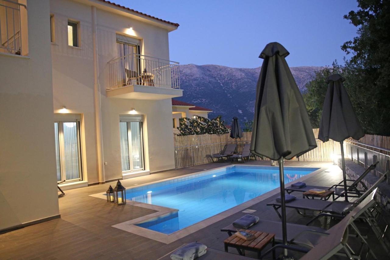 Amarianos Villas Agia Efimia ภายนอก รูปภาพ