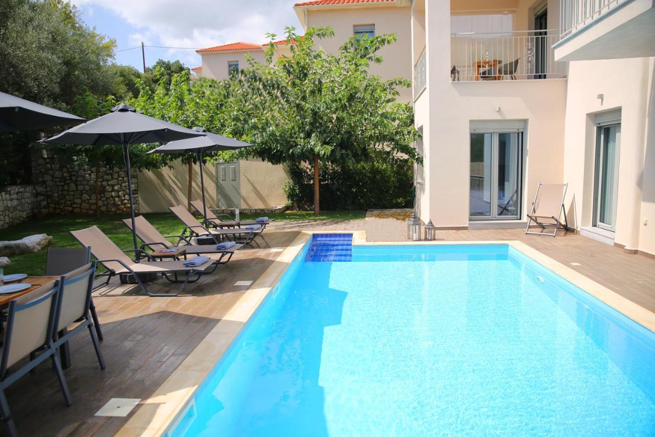 Amarianos Villas Agia Efimia ภายนอก รูปภาพ