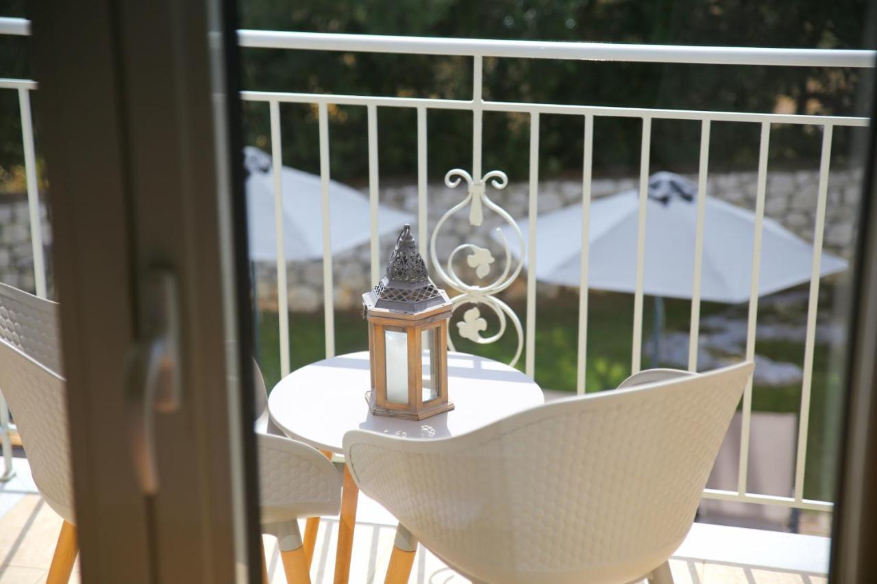 Amarianos Villas Agia Efimia ภายนอก รูปภาพ