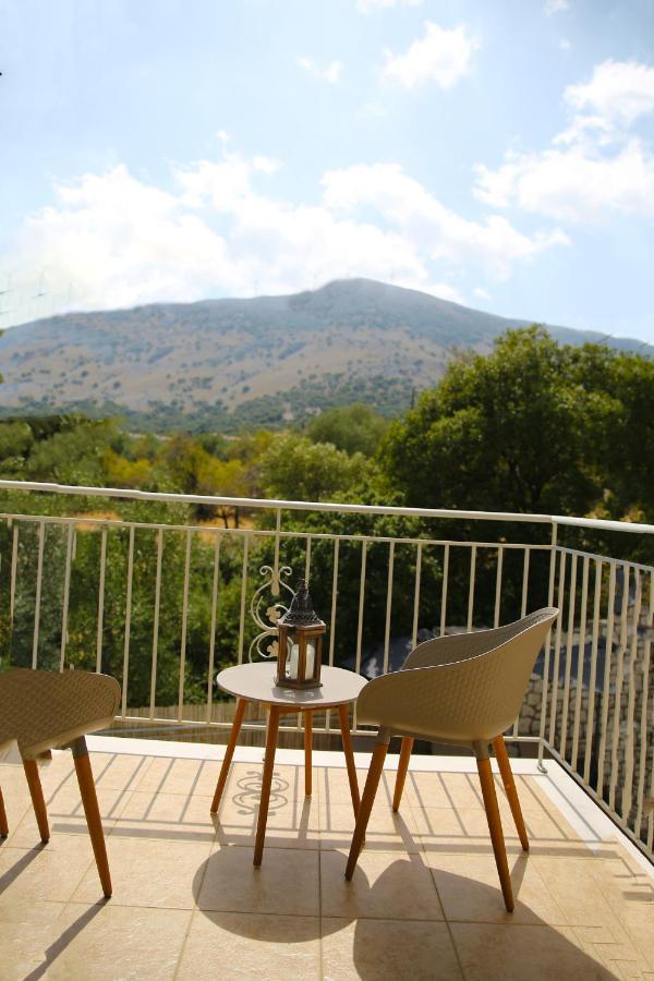 Amarianos Villas Agia Efimia ภายนอก รูปภาพ