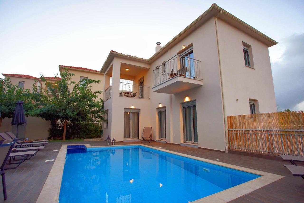Amarianos Villas Agia Efimia ภายนอก รูปภาพ