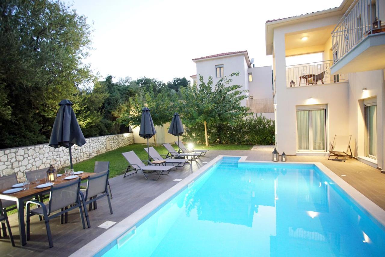 Amarianos Villas Agia Efimia ภายนอก รูปภาพ