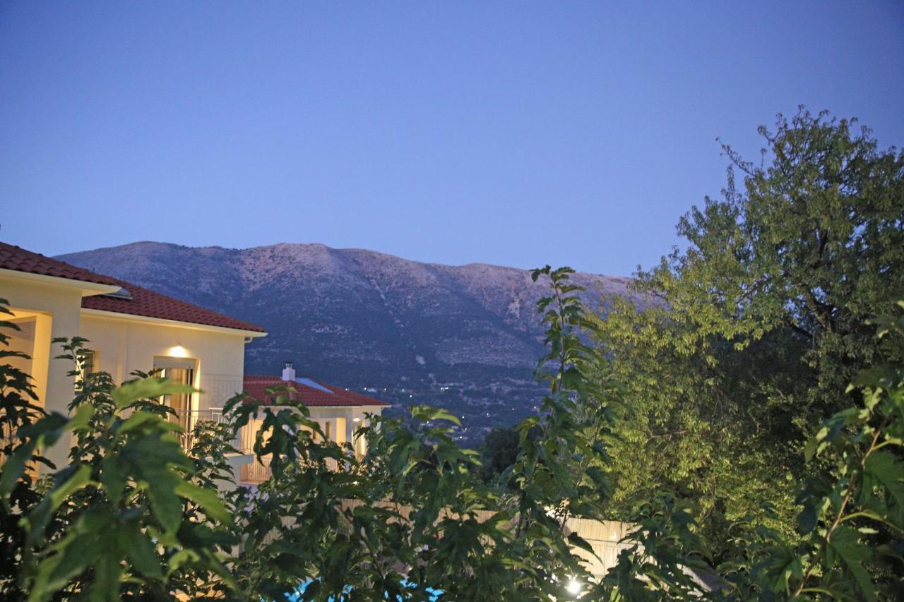 Amarianos Villas Agia Efimia ภายนอก รูปภาพ