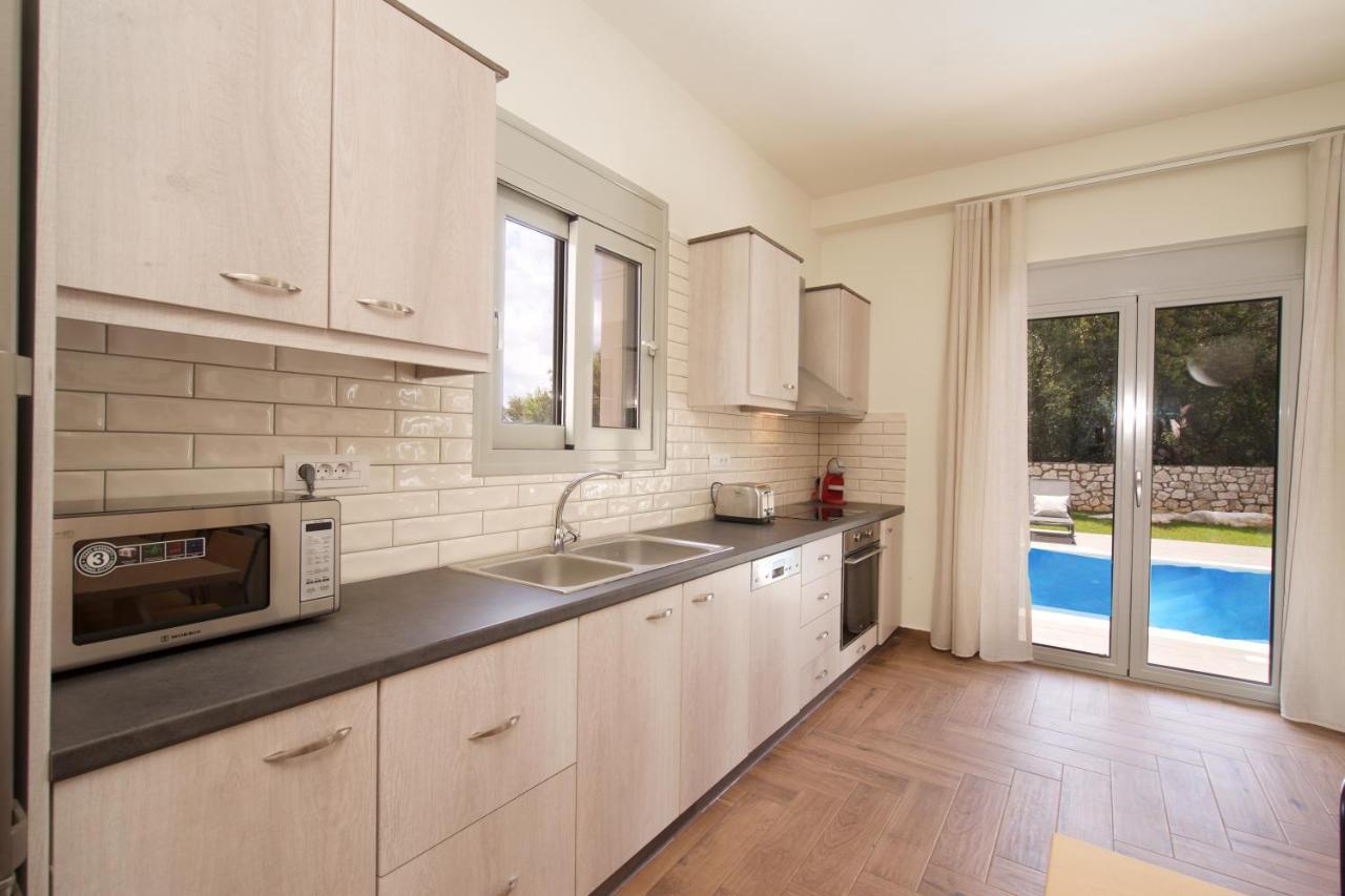 Amarianos Villas Agia Efimia ภายนอก รูปภาพ