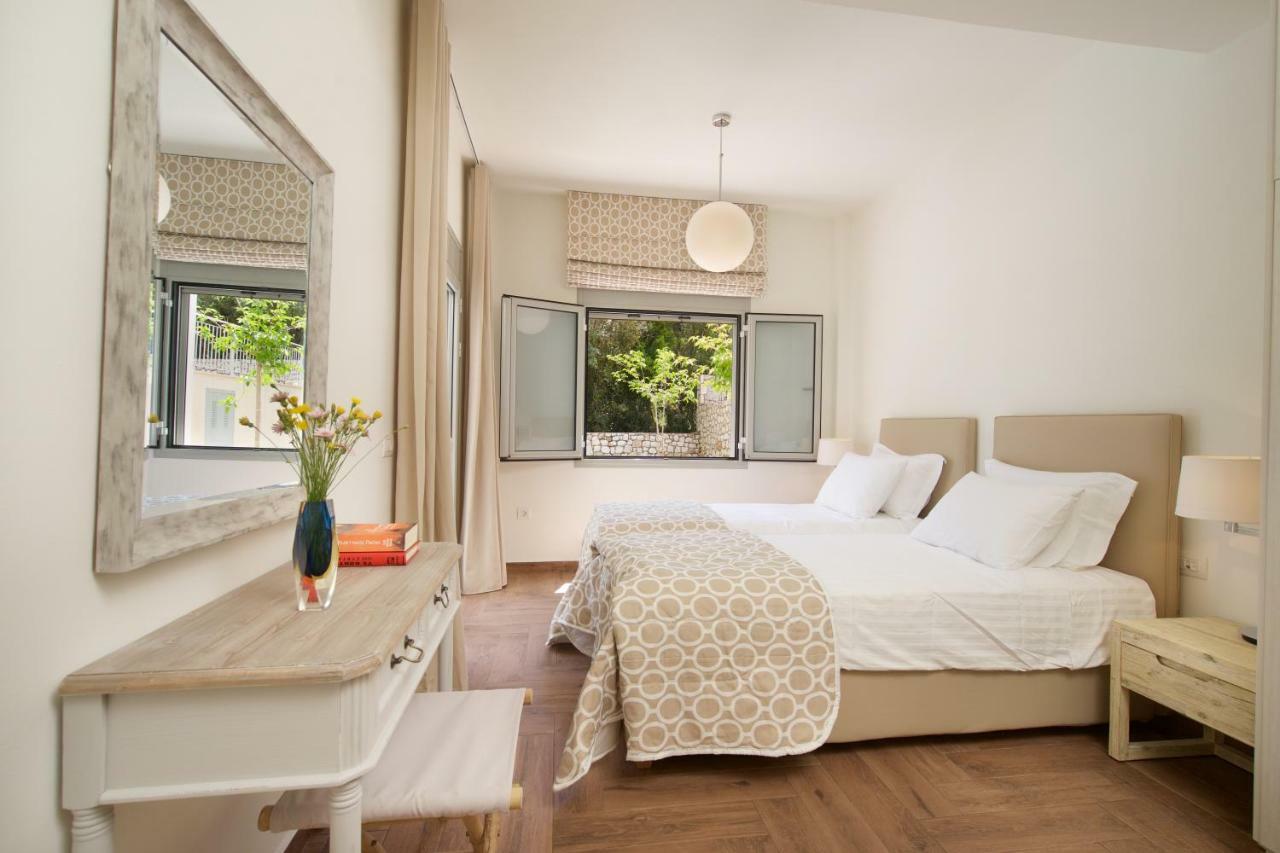 Amarianos Villas Agia Efimia ภายนอก รูปภาพ